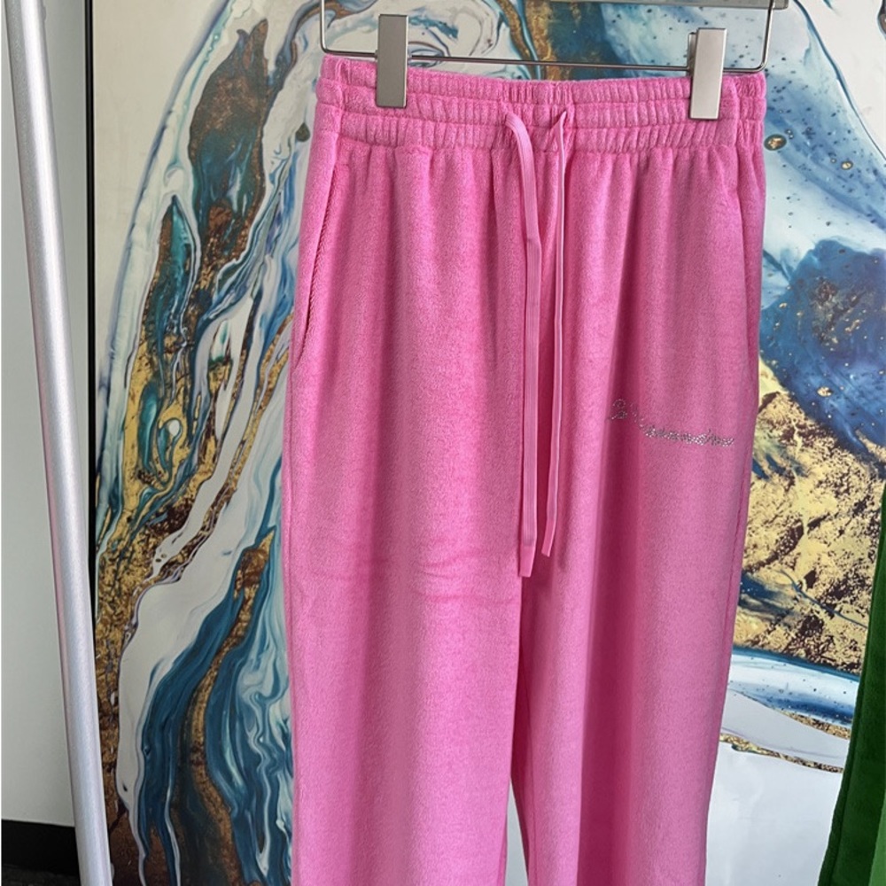 wide-leg pants